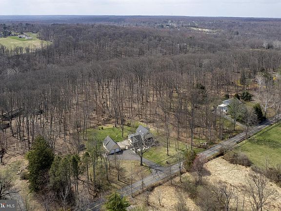 4th image of 298 Hopewell Amwell Rd