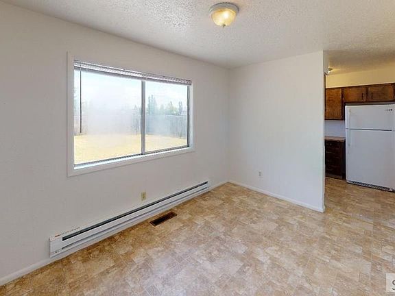 3rd image of 4085 E Greenwillow Ln