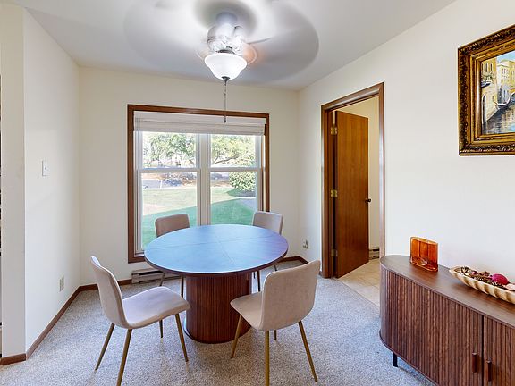 3rd image of 7709 Carrington Dr APT A