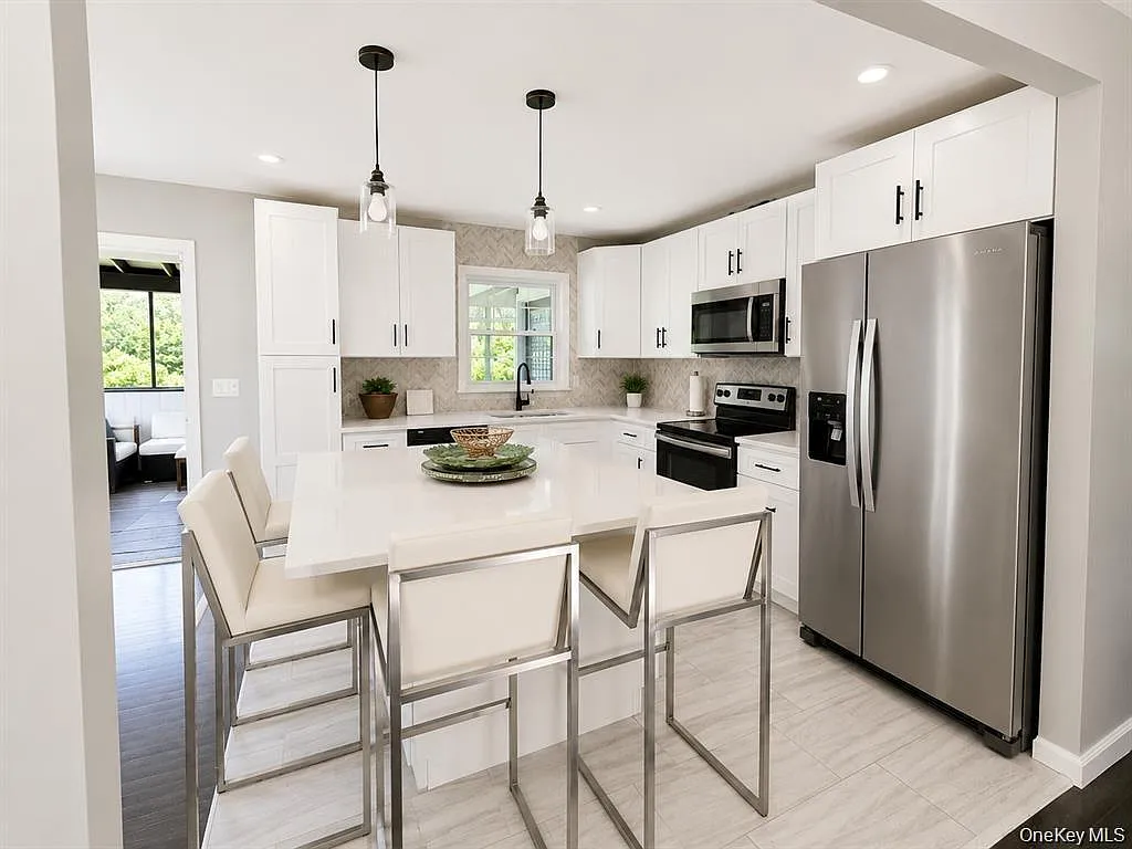 6 bed, 5.0 bath, 2664 sqft, $5,500 — Photo 4
