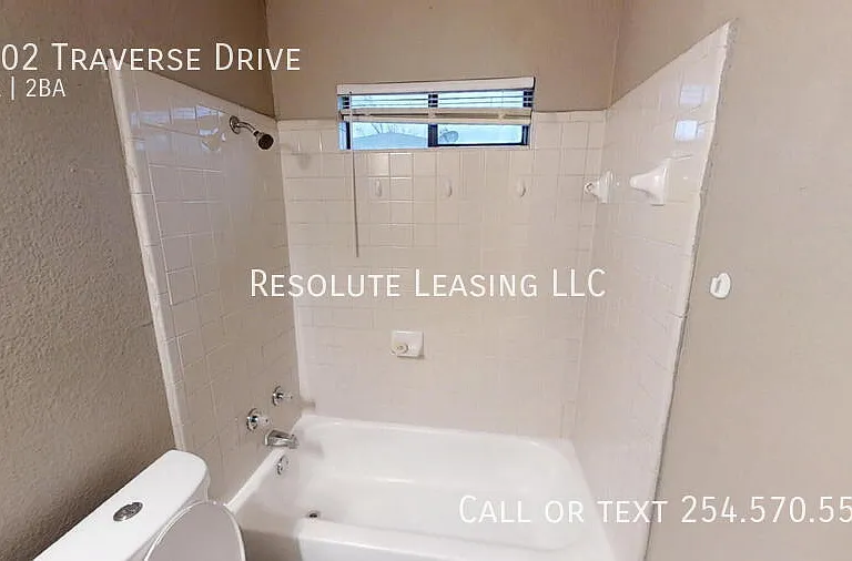 2302 Traverse Dr — Photo 18