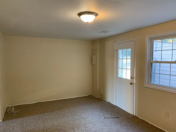 3rd image of 9639 Greenmeadow Cir