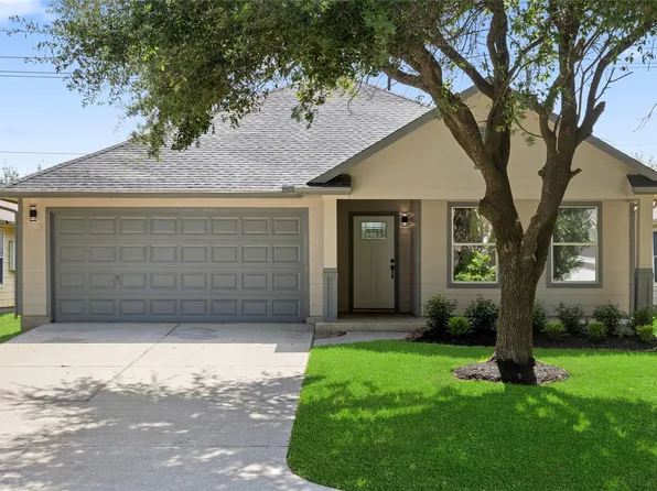 9518 Belleclaire Ln, Houston, TX 77044
