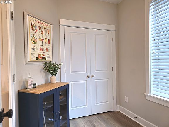 4th image of 1606 NE 172nd Cir