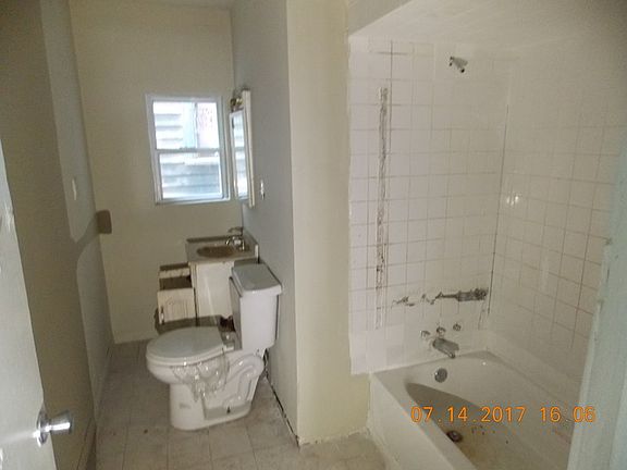 5th image of 9913 S Ewing Ave