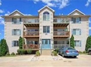 3045 Holiday Ct, Bettendorf, IA 52722