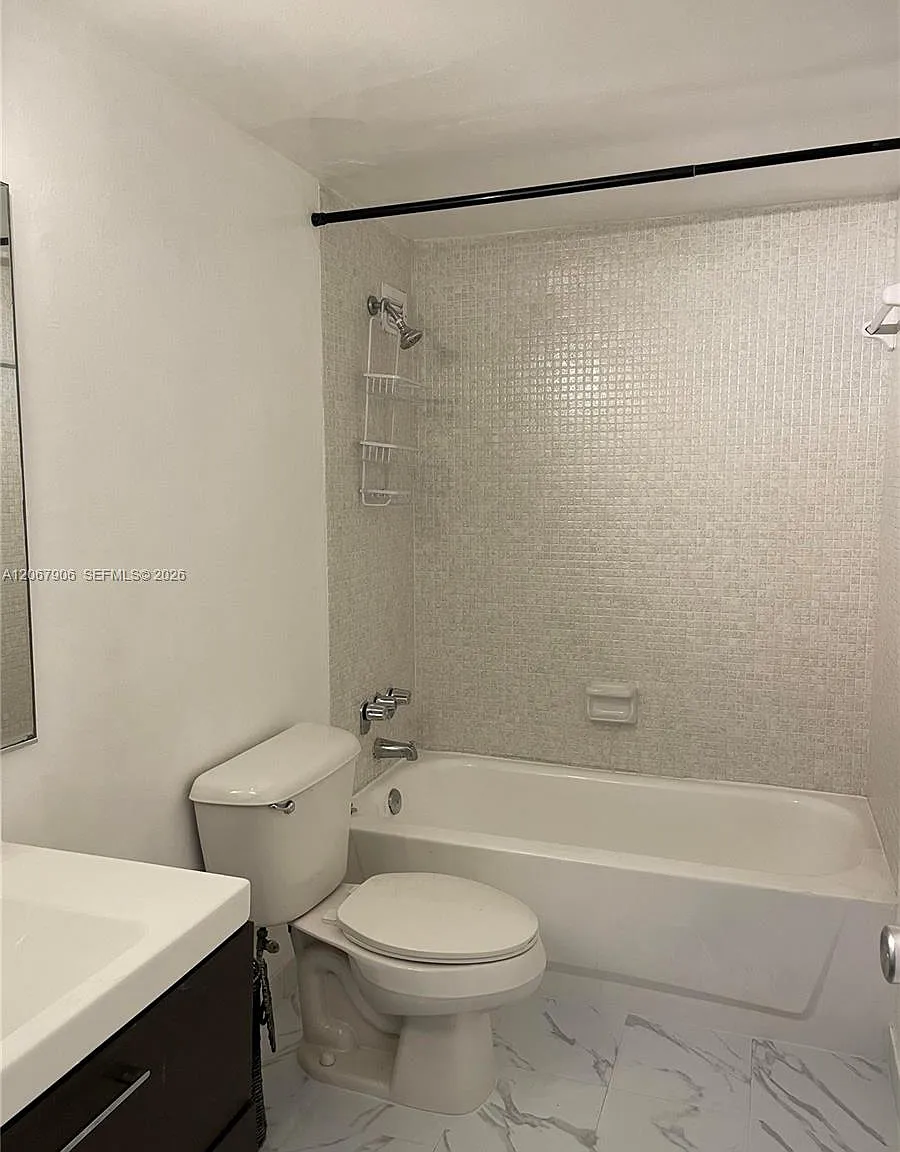 Mirador 1000 Condo — Photo 3