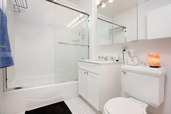 Rented by Keller Williams NYC | media 3