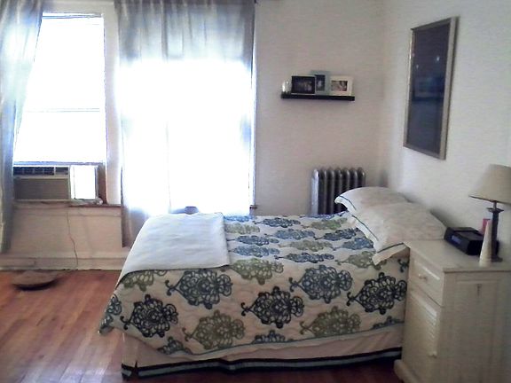 5th image of 921-29 W Oakdale Ave #1G