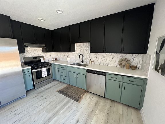 5th image of 62044 Valley View Cir