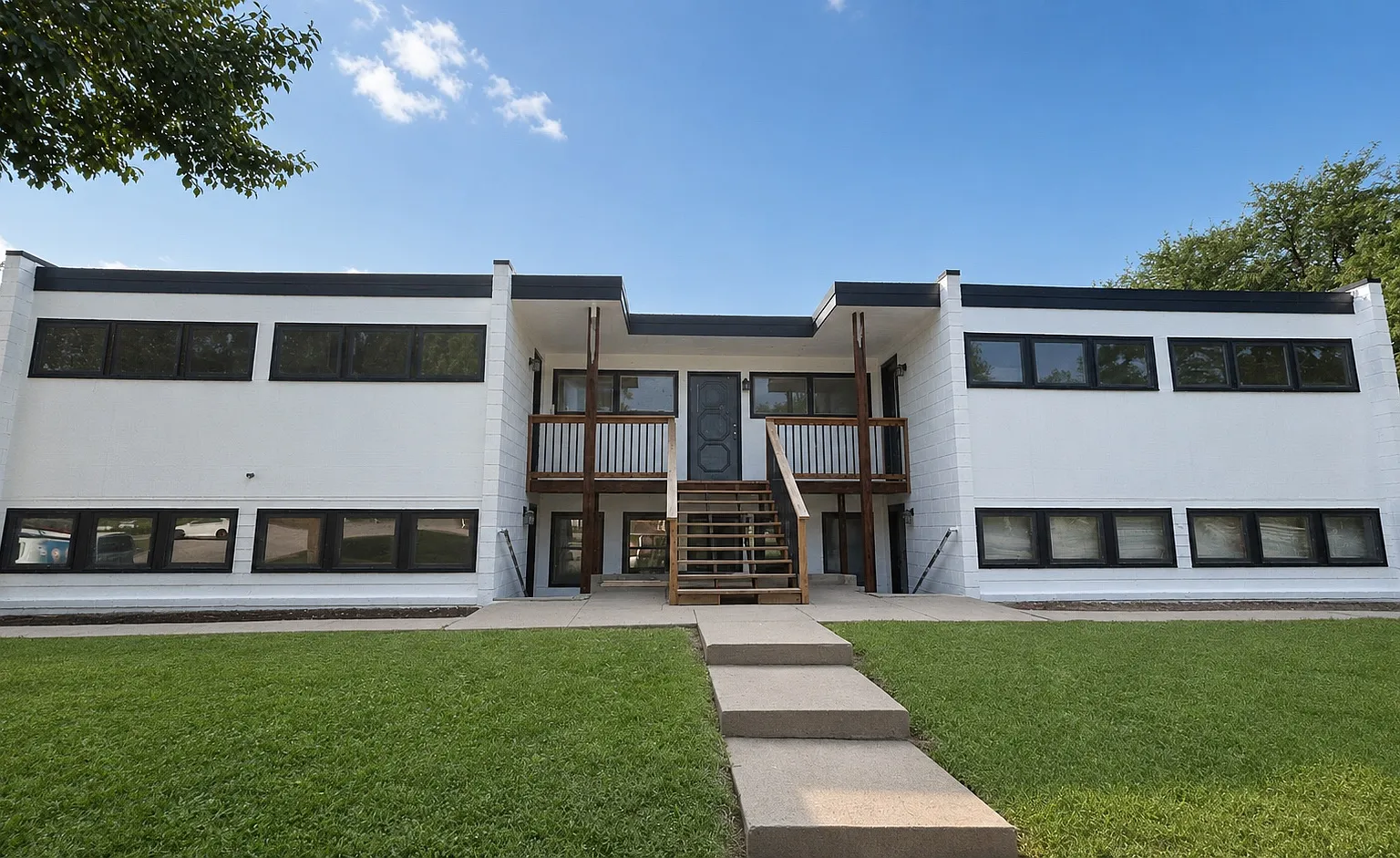 2 bed, 780 sqft, $950 — Photo 1