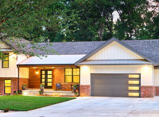 4157 E Oak Knoll St, Springfield, MO 65809