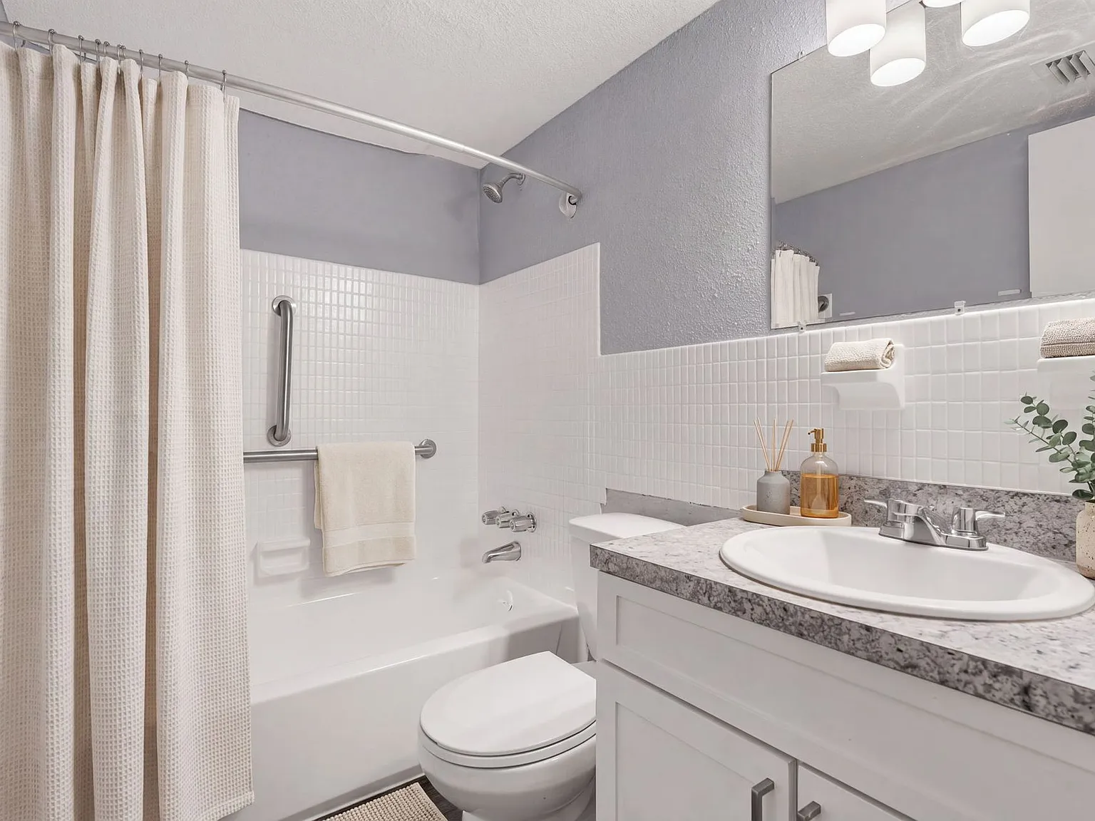Loft at Third Apartments — Photo 4