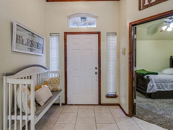 5th image of 3821 Pamela Ln