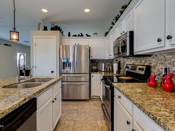 2nd image of 28206 N Quartz Dr