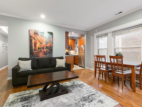 4th image of 629 W Sheridan Rd #1D