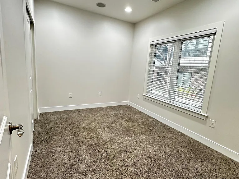 443 Nottoway Walk — Photo 4