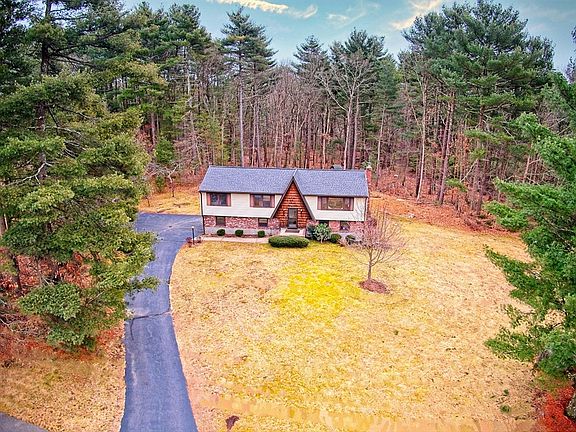2nd image of 92 Wood End Ln