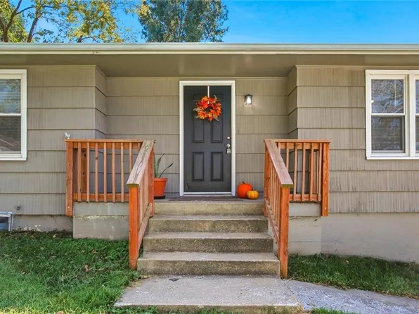 2915 S Sterling Ave, Independence, MO 64052
