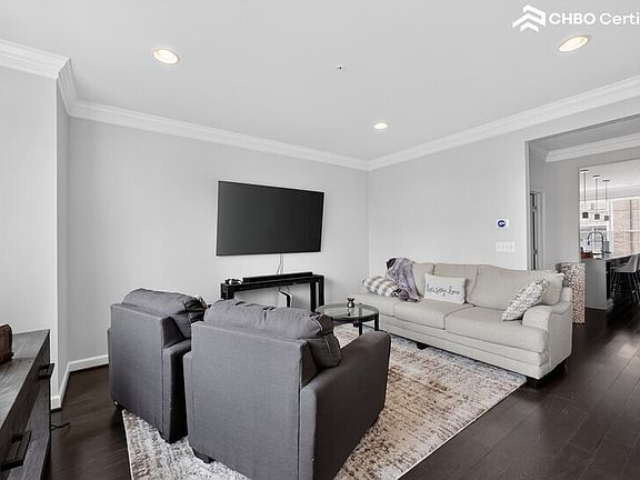 5th image of 515 Windboard Way