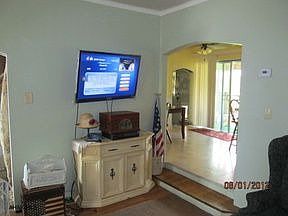 4th image of 117 E Allegheny St