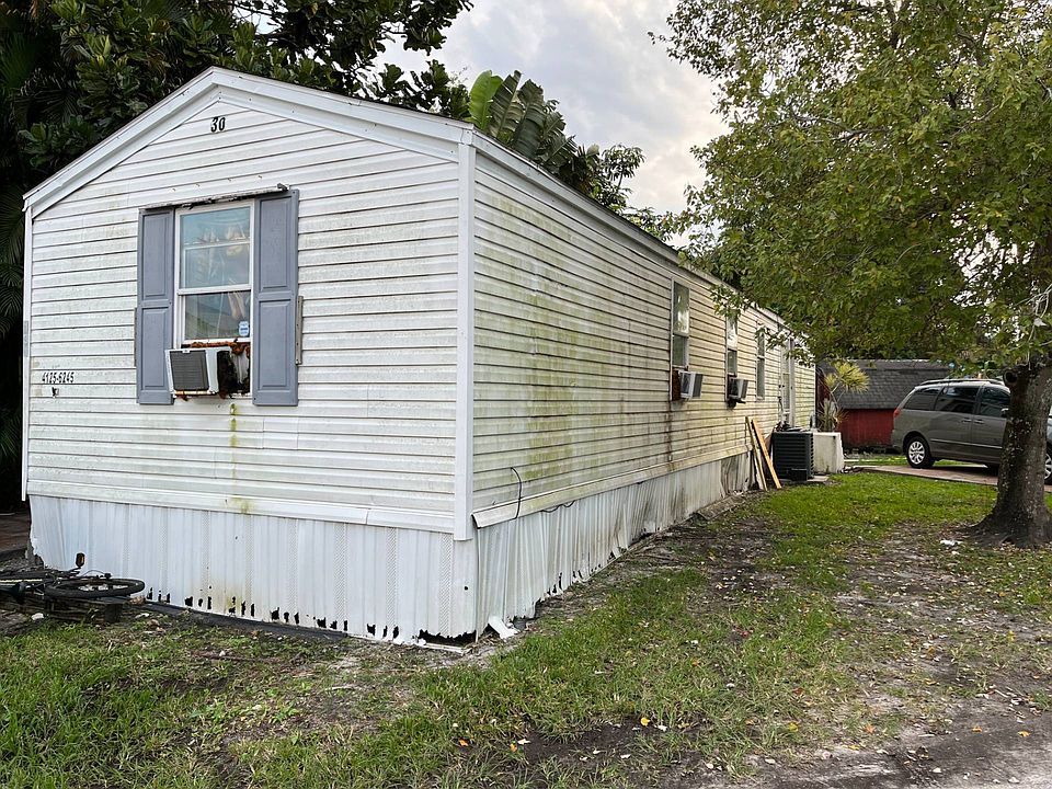 1st image of 4633 SW 73rd Ave Lot 30