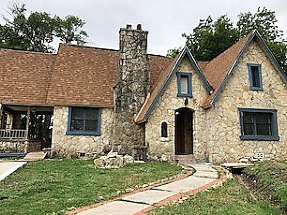 5th image of 1518 W Mistletoe Ave