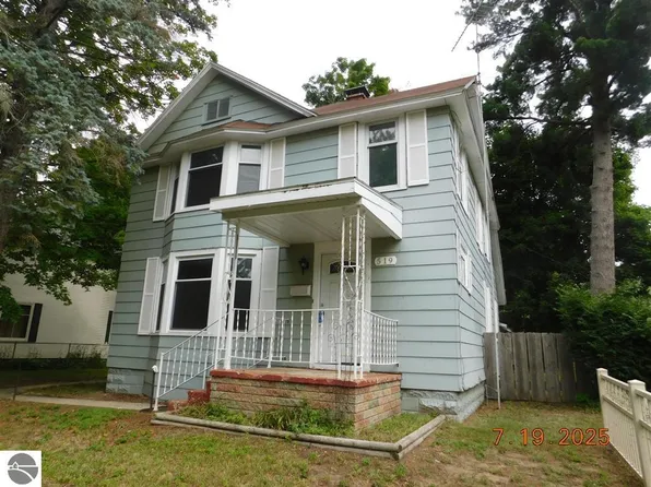 519 E Division St, Cadillac, MI 49601