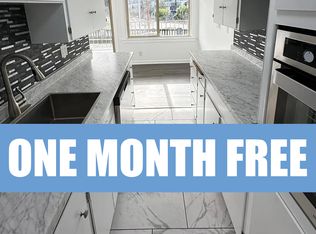 3800 Linden Ave N #4, Seattle, WA 98103