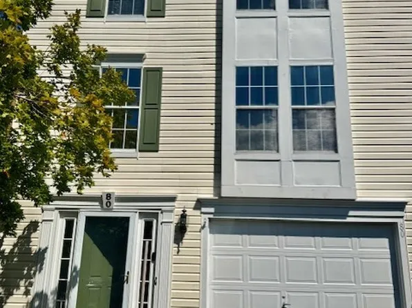 80 Links Dr, New Castle, PA 16101