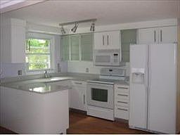 2nd image of 33 Yarmouth Dr