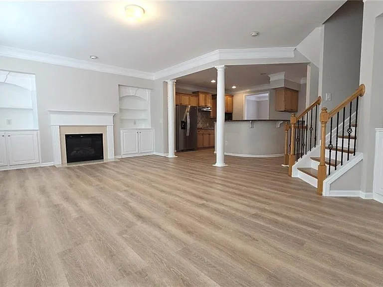 6099 Prestwood Dr — Photo 8