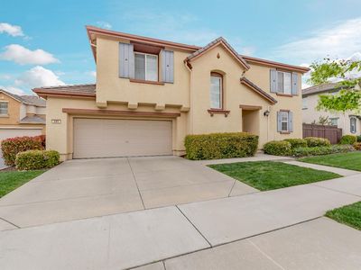 689 Equinox Loop, Lincoln, CA, 95648