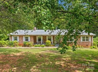 290 Grandview Rd S, Clover, SC 29710