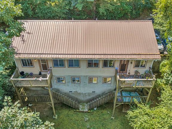 2nd image of 323 Mountain Aire Lane