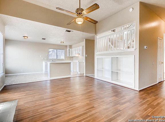 5th image of 503 Saddlebrook Dr