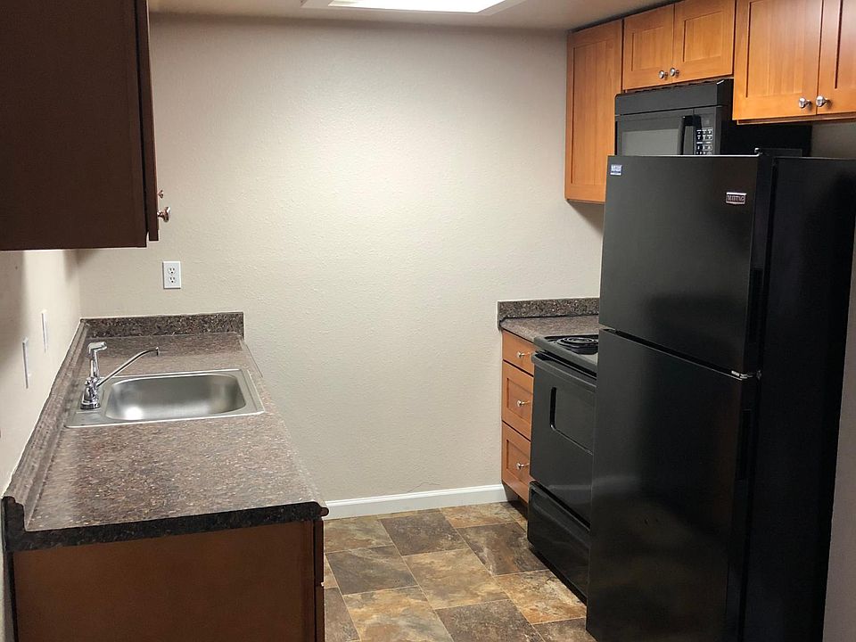 1st image of 4027 S Warner St APT 3