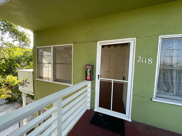 2118 Reservoir St — Photo 17