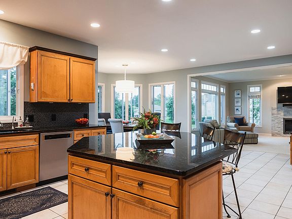 5th image of 1415 Crystalaire Ct SE