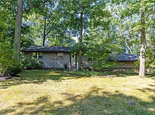 975 Trout Dr, Mansfield, OH 44903