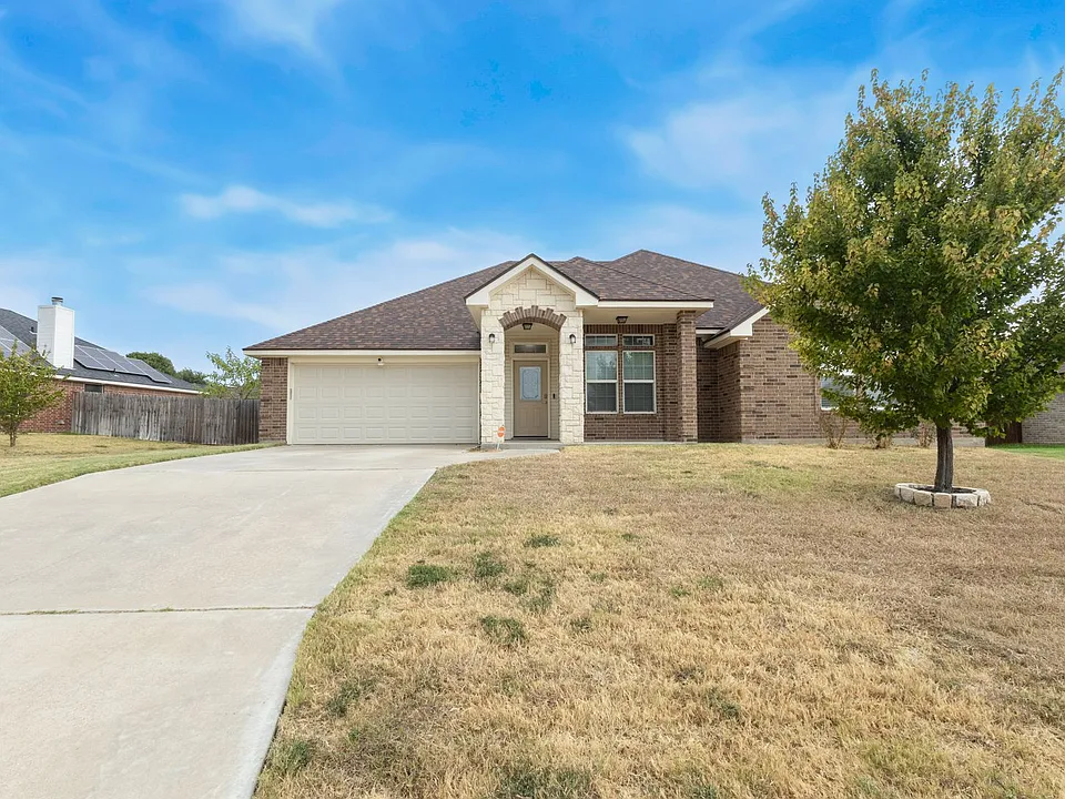 207 Black Walnut Ct