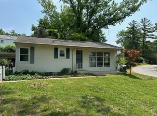 107 Superior Dr, Belleville, IL