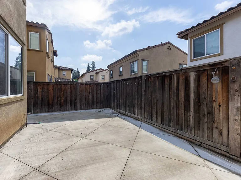 417 Encanto Ln — Photo 21
