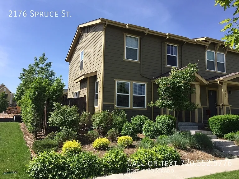 2176 Spruce St — Photo 25