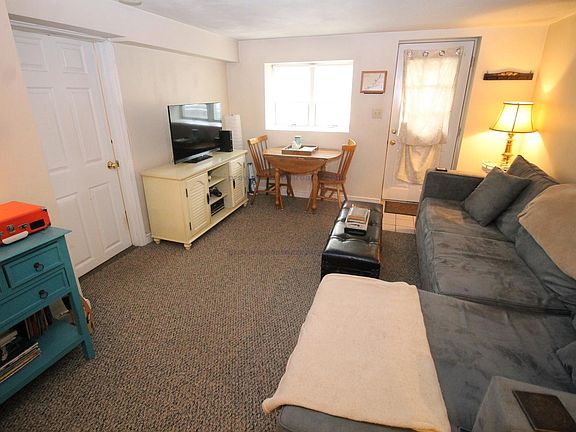 3rd image of 12 Bostonia Ave #B1