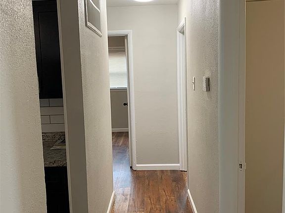 5th image of 412 Macdougall Dr