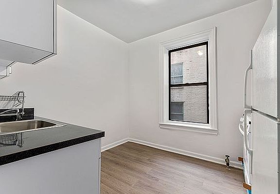 3rd image of 89-15 102nd St #C3