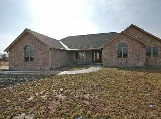 9122 N Laural Ct S, Mooresville, IN 46158