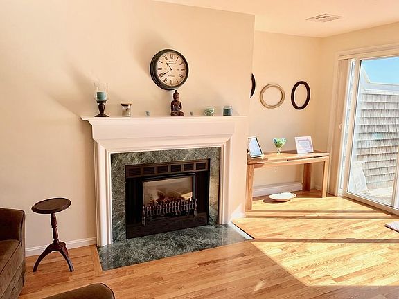 3rd image of 25 Highland Ter APT 2502