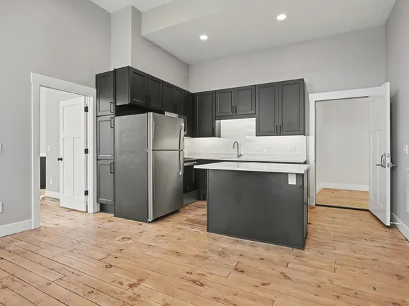 128 Locust St, Allegan, MI